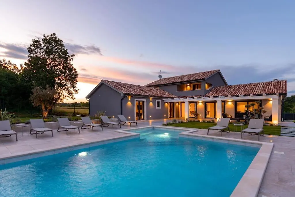 Villa Tre Olive By Istrialux Grandici